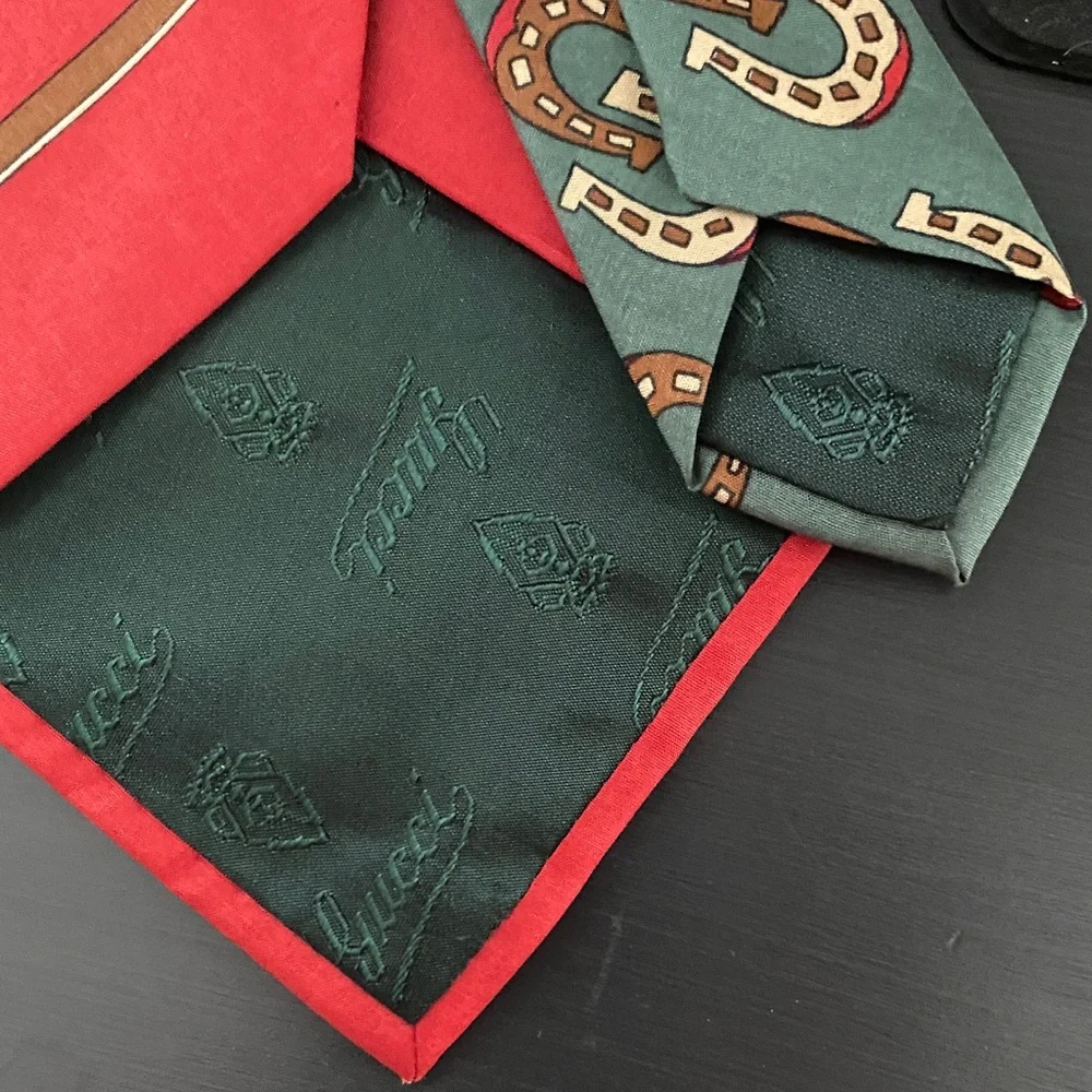 Gucci Green and Red Horseshoe Pattern Tie - Picture 6 of 7